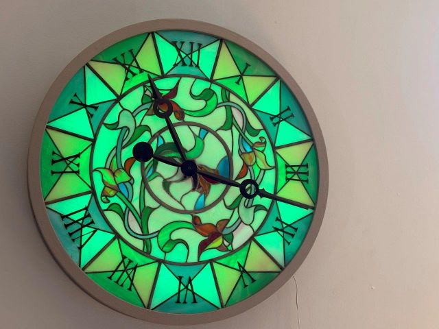 Stained glass clock2