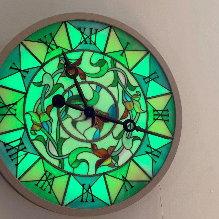 Stained glass clock2