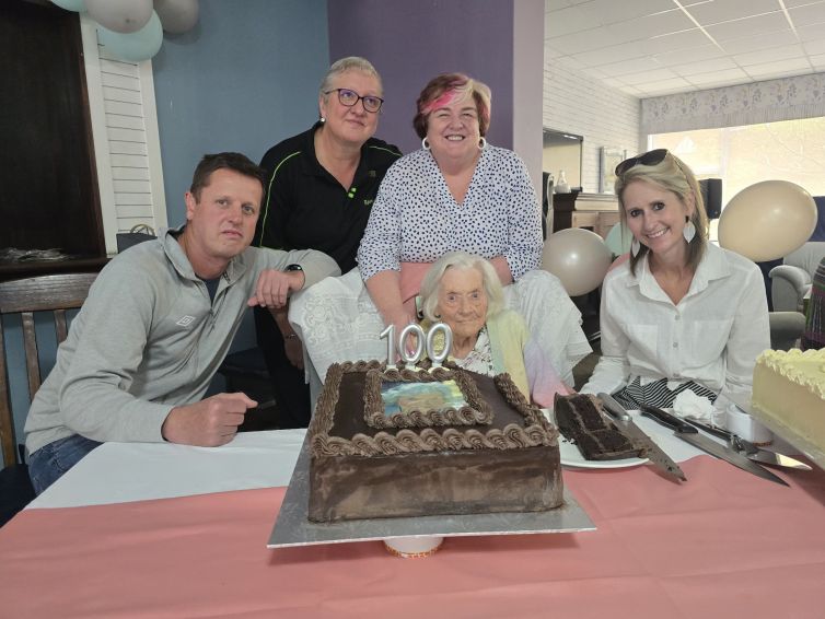 Mona turns 100